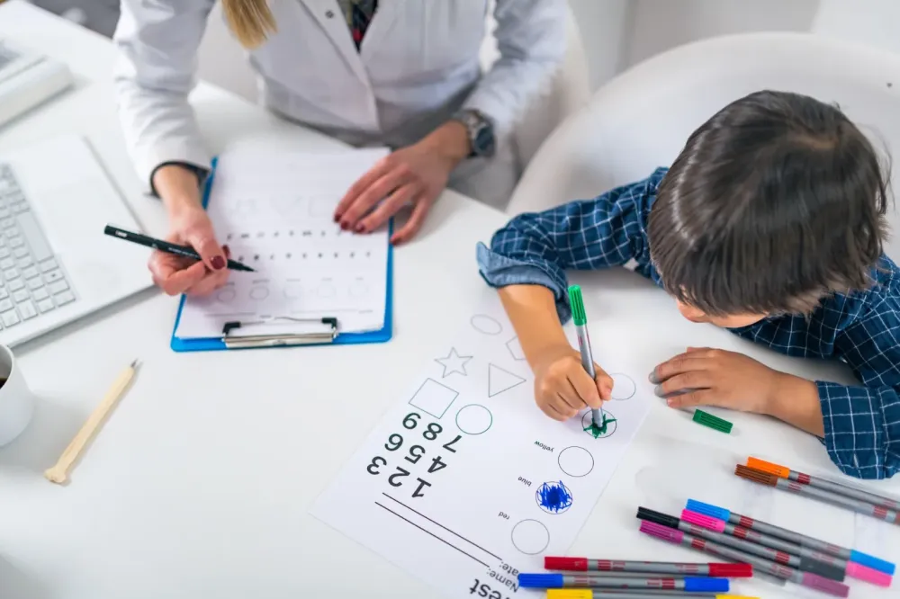 TDAH enfant près de Roquefort